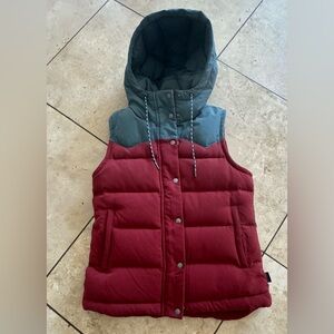 Women’s Patagonia Bivy vest excellent condition worn once.